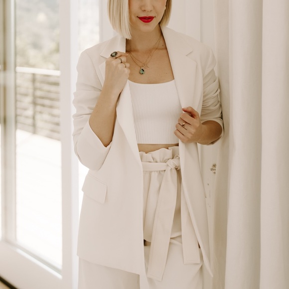 Aritzia Jackets & Blazers - Aritzia Wilfred Esteli Belted Blazer
